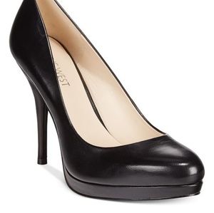 New in box Nine West pumps, sz 10